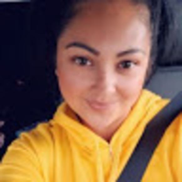 Meet your Posher, Carole - Picture 1 of 1